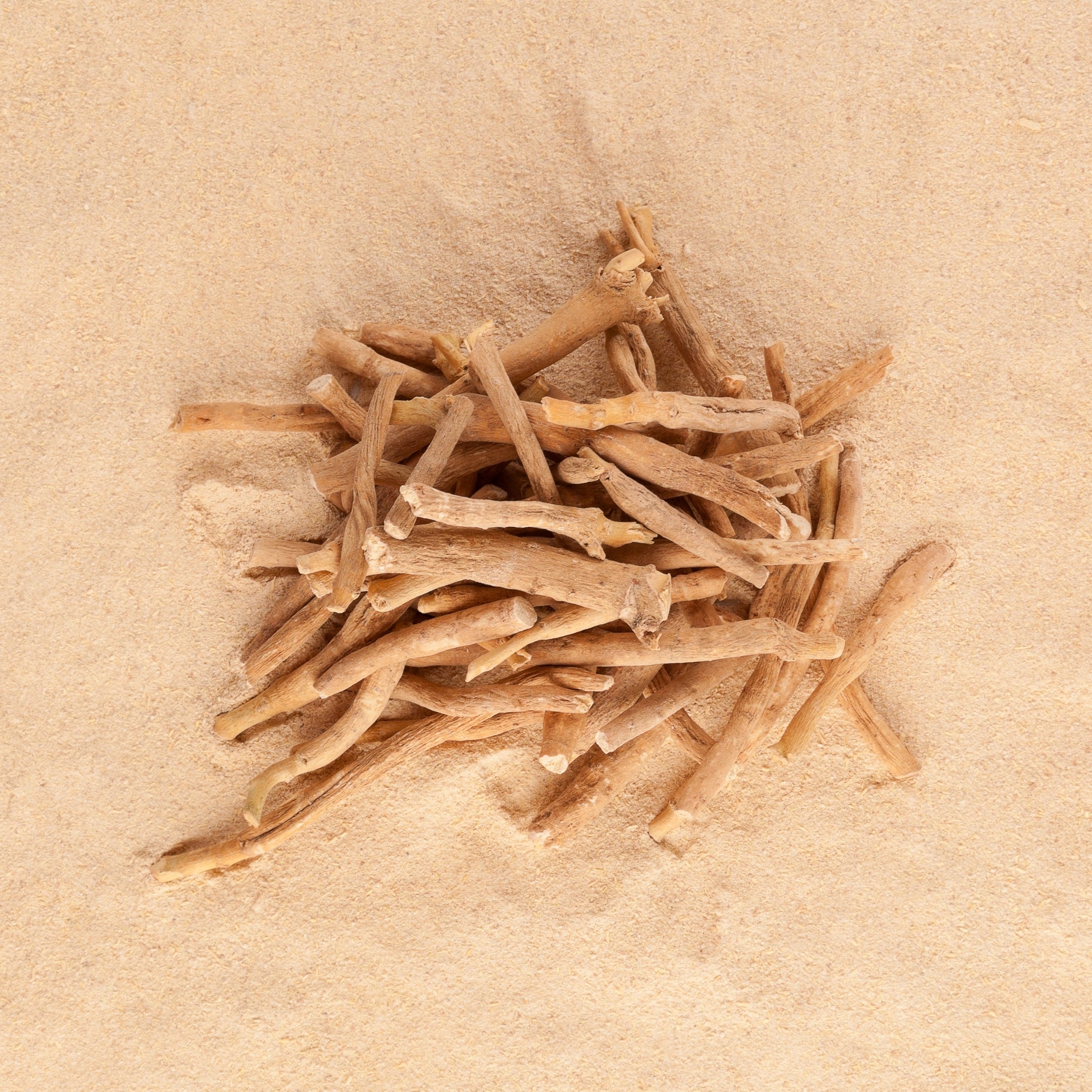 ashwagandha root and powder